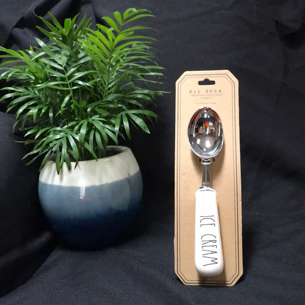 Rae Dunn ICE CREAM SCOOP